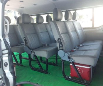 Toyota Hiace    2010 - Cần bán gấp Toyota Hiace đời 2010, giá 450tr