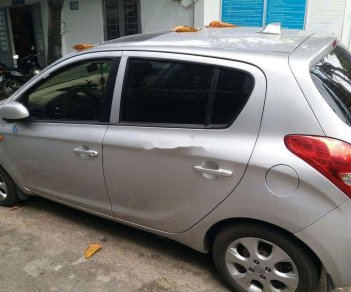 Hyundai i20 AT 2011 - Bán xe Hyundai i20 AT 2011, màu bạc, xe nhập