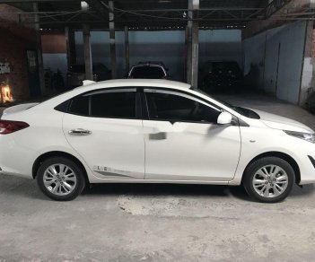 Toyota Vios 2018 - Bán ô tô Toyota Vios E năm 2018, màu trắng, nhập khẩu, giá tốt