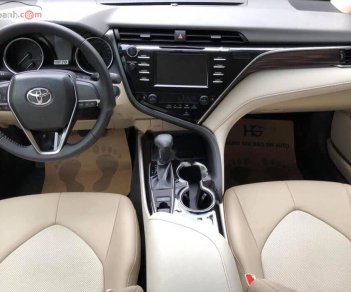 Toyota Camry 2.0G 2019 - Cần bán xe Toyota Camry 2.0G sản xuất 2019, màu đen, xe nhập