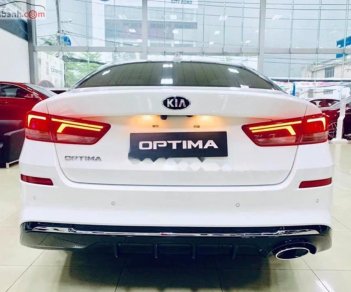 Kia Optima 2019 - Bán Kia Optima sản xuất năm 2019, màu trắng, 789tr