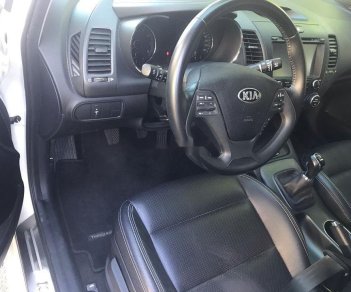 Kia K3 2015 - Bán xe Kia K3 năm 2015, màu trắng, chính chủ, giá tốt
