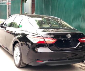 Toyota Camry 2.0G 2019 - Cần bán xe Toyota Camry 2.0G sản xuất 2019, màu đen, xe nhập