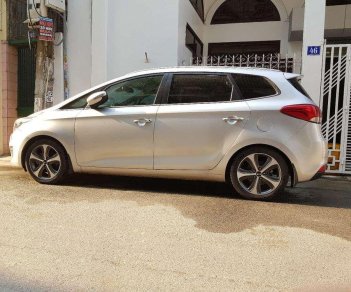 Kia Rondo 2015 - Cần bán xe Kia Rondo đời 2015, màu bạc chính chủ, giá tốt