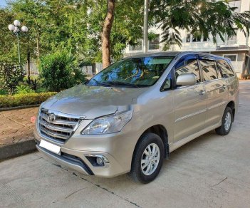 Toyota Innova 2013 - Bán Toyota Innova sản xuất năm 2013, màu bạc như mới, giá tốt