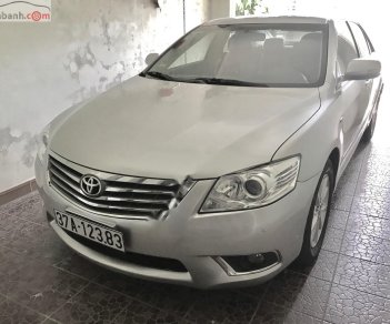 Toyota Camry 2009 - Cần bán Toyota Camry 2.4G năm sản xuất 2009, màu bạc