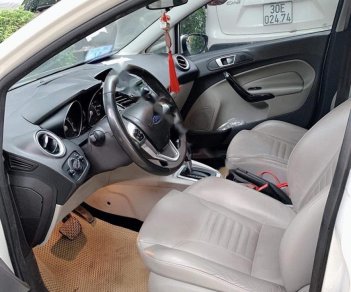 Ford Fiesta Titanium 1.5 AT 2016 - Bán Ford Fiesta Titanium 1.5AT sản xuất năm 2016, màu trắng, số tự động 