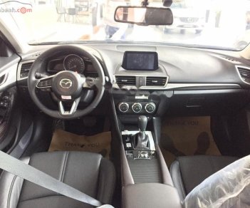 Mazda 3 2019 - Cần bán Mazda 3 1.5 AT năm 2019, màu xanh lam, 669tr