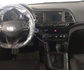 Hyundai Elantra   2019 - Bán Hyundai Elantra Sport 1.6 AT sản xuất năm 2019, màu trắng 