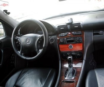 Mercedes-Benz C class 2003 - Bán Mercedes C200 sản xuất 2003, màu bạc, nhập khẩu 