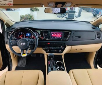 Kia Sedona 2019 - Bán Kia Sedona đời 2019, màu đen