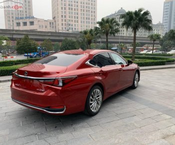 Lexus ES 250 2019 - Cần bán xe Lexus ES 250 2019, màu đỏ, nhập khẩu