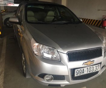 Chevrolet Aveo 2015 - Bán Chevrolet Aveo đời 2015, màu bạc chính chủ, 275 triệu