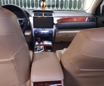 Toyota Camry 2013 - Cần bán lại xe Toyota Camry sản xuất 2013, số tự động ,giá cạnh tranh