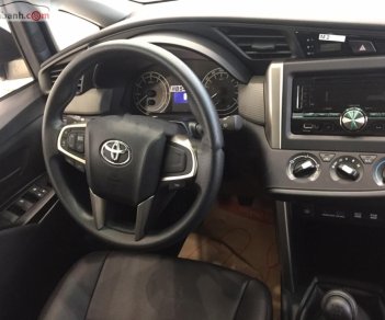 Toyota Innova 2019 - Bán xe Toyota Innova 2019, màu xám, 731 triệu