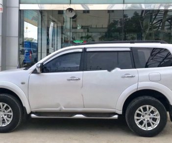 Mitsubishi Pajero Sport 2016 - Cần bán Mitsubishi Pajero Sport năm 2016, màu trắng số sàn, giá tốt