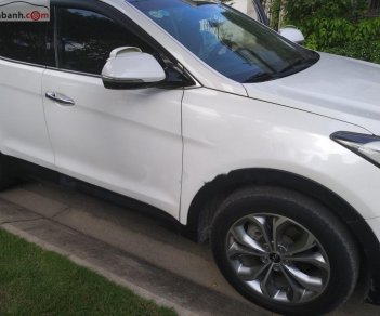 Hyundai Santa Fe 2015 - Bán ô tô Hyundai Santa Fe năm 2015, màu trắng, giá tốt