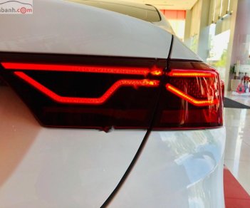 Kia Cerato 2019 - Bán xe Kia Cerato sản xuất năm 2019, màu trắng