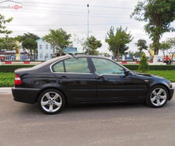 BMW 3 Series 2005 - Cần bán BMW 325i 2005, màu đen số tự động