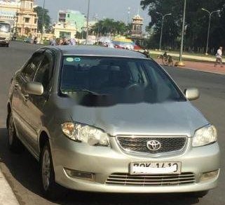 Toyota Vios 2005 - Cần bán gấp Toyota Vios 1.5 G năm 2005, màu bạc, giá tốt