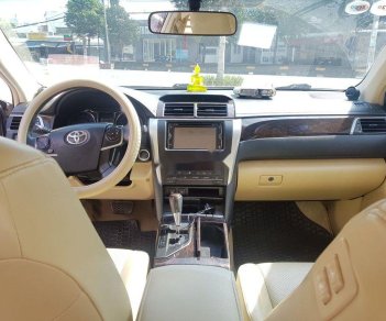 Toyota Camry 2016 - Bán ô tô Toyota Camry 2.0E đời 2016, giá tốt