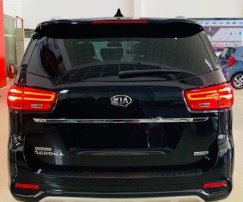 Kia Sedona 2019 - Bán Kia Sedona đời 2019, màu đen