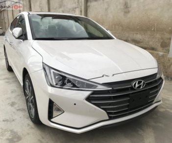 Hyundai Elantra 2.0 AT 2019 - Bán Hyundai Elantra 2.0 AT sản xuất năm 2019, màu trắng 