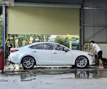 Mazda 6   2017 - Bán Mazda 6 2.0L đời 2017, màu trắng, chính chủ  