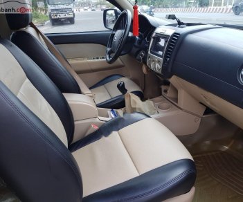 Ford Everest 2007 - Bán Ford Everest 2.5L 4x2 MT đời 2007, màu đen, xe gia đình