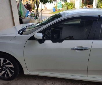 Honda Civic   1.8E  2018 - Cần bán xe Honda Civic 1.8E năm sản xuất 2018, màu trắng, nhập khẩu 