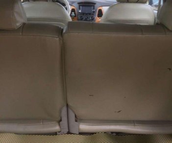 Toyota Innova G 2009 - Gia đình bán Toyota Innova G đời 2009, màu bạc