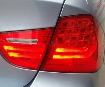 BMW 3 Series 320i 2010 - Bán xe BMW 320i, sản xuất 2010, số tự động, màu xanh đá