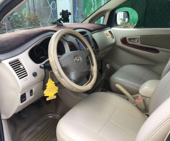 Toyota Innova   G   2006 - Cần bán lại xe Toyota Innova G đời 2006, màu bạc xe gia đình