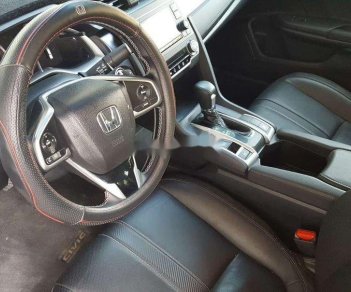 Honda Civic   1.8E  2018 - Cần bán xe Honda Civic 1.8E năm sản xuất 2018, màu trắng, nhập khẩu 