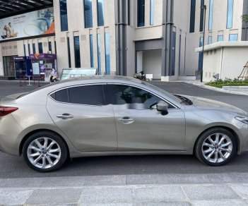 Mazda 3  2.0  2015 - Bán Mazda 3 2.0 sản xuất 2015, giá chỉ 575 triệu