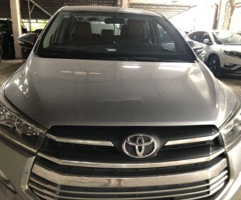 Toyota Innova 2016 - Bán ô tô Toyota Innova năm sản xuất 2016, màu bạc, giá tốt