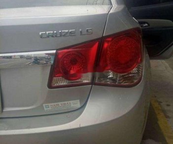 Chevrolet Cruze 2010 - Cần bán gấp Chevrolet Cruze sản xuất 2010, số sàn