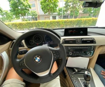 BMW 3 Series 2016 - Cần bán lại xe BMW 320i sản xuất 2016, nhập khẩu