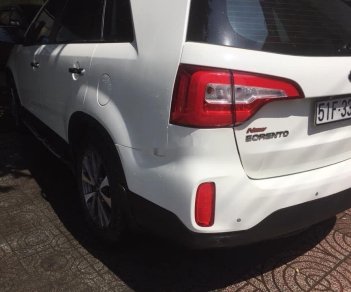 Kia Sorento 2015 - Cần bán lại xe Kia Sorento đời 2015, màu trắng, nhập khẩu, xe gia đình