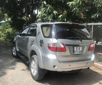 Toyota Fortuner   2010 - Bán Toyota Fortuner năm 2010, màu bạc số tự động, giá chỉ 590 triệu