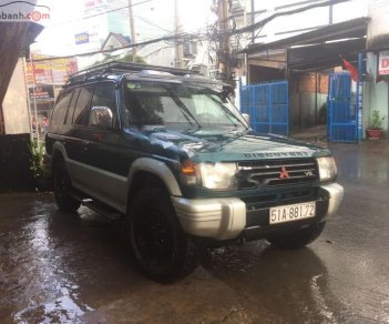 Mitsubishi Pajero 2.4 2002 - Bán Mitsubishi Pajero 2.4 sản xuất năm 2002, màu xanh lam số sàn, giá chỉ 140 triệu