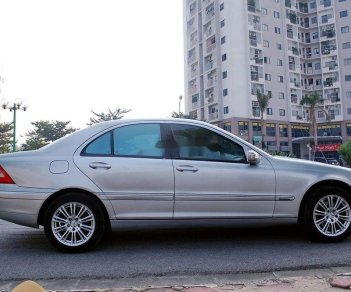 Mercedes-Benz C class 2003 - Bán xe Mercedes năm 2003, màu bạc, nhập khẩu, giá tốt