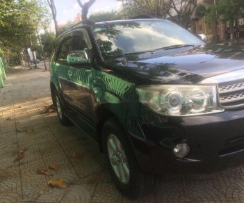 Toyota Fortuner 2010 - Bán ô tô Toyota Fortuner 2010, màu đen xe gia đình, 435 triệu