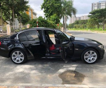 BMW 3 Series 2011 - Cần bán xe BMW 325i sản xuất năm 2011, màu đen, 525tr