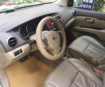 Nissan Grand livina 2011 - Cần bán xe Nissan Grand livina đời 2011, màu vàng chính chủ, giá chỉ 350 triệu