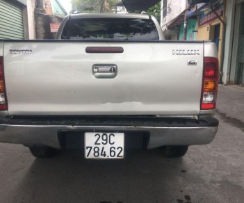 Toyota Hilux 2011 - Bán xe Toyota Hilux đời 2011, nhập khẩu Thái số sàn