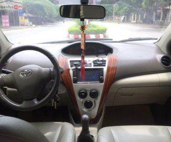 Toyota Vios 1.5 MT 2011 - Cần bán gấp Toyota Vios 1.5E năm sản xuất 2011, màu đen xe gia đình