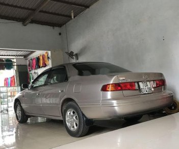 Toyota Camry  2.2 GLI MT 2001 - Bán ô tô Toyota Camry 2.2 GLI MT đời 2001