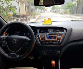 Hyundai i20 Active AT  2016 - Cần bán Hyundai i20 Active AT đời 2016, màu bạc, xe nhập