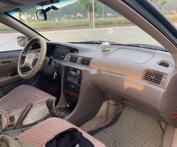 Toyota Camry 3.0 MT 2001 - Bán Toyota Camry 3.0 MT năm 2001, giá tốt